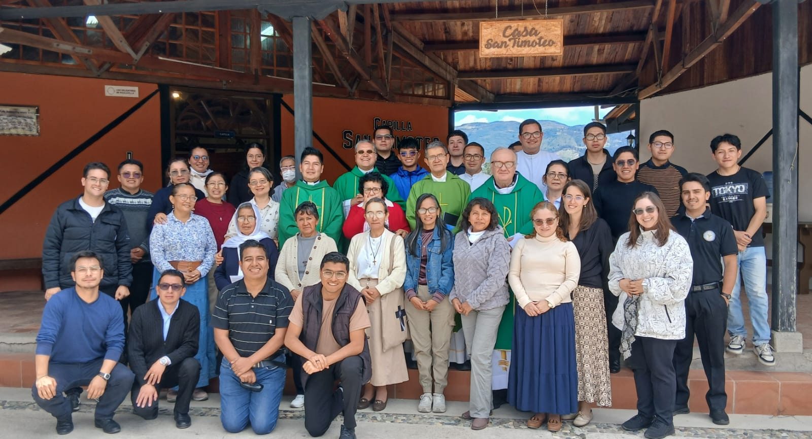 Consagradas y seminaristas reunidos en Casa San Timoteo